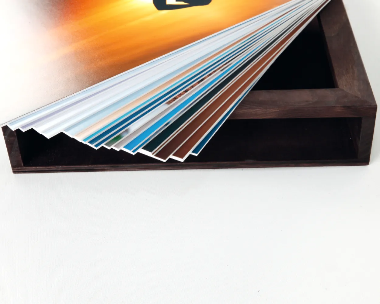 Caja madera marco<br>Fotos sobre cartulina rigida